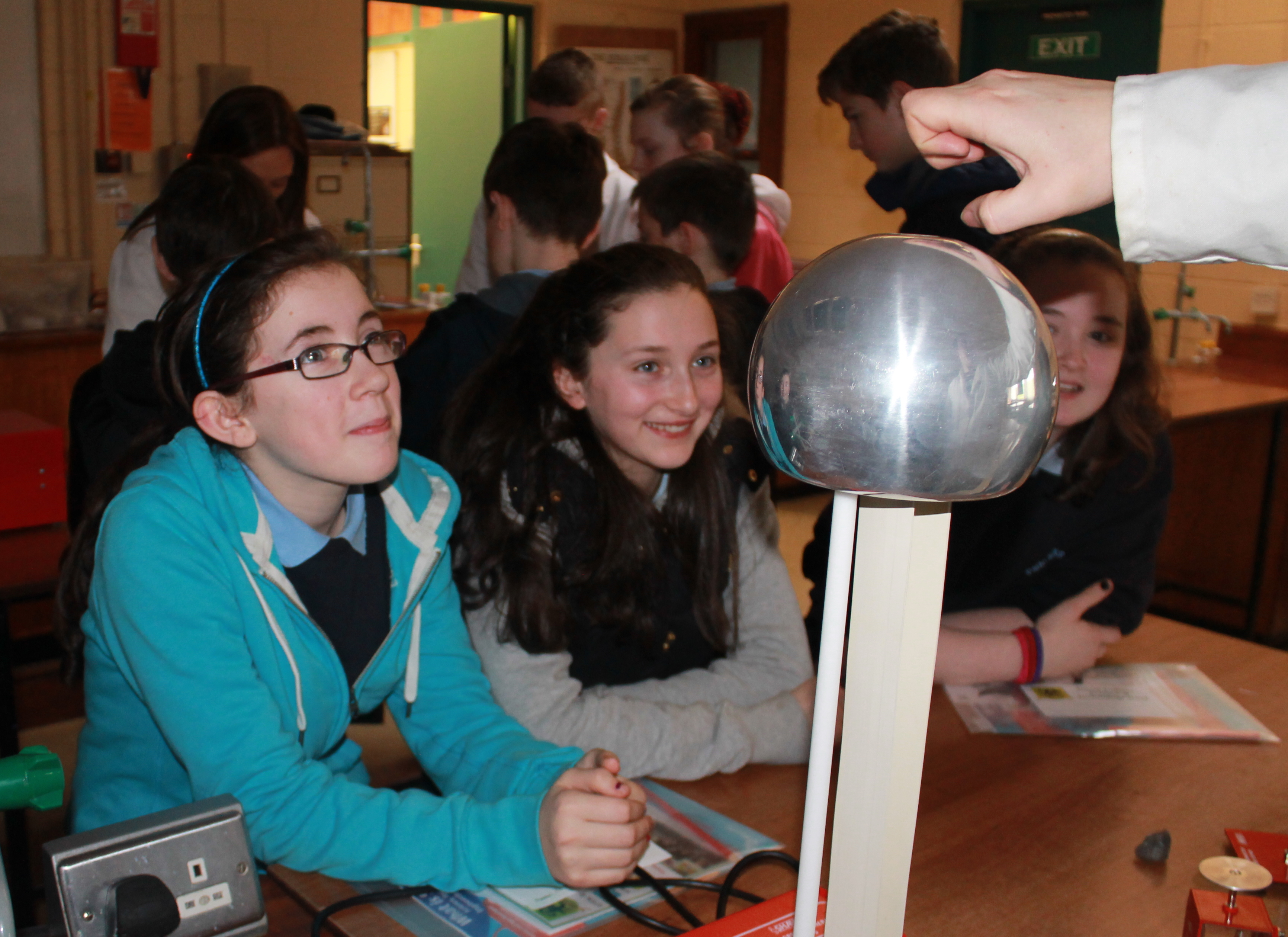 Students from Parke, Castlebar are intrigued as they are shown Static Electricity during Science & Technology Week at Davitt College, a four-day science and technology event for sixth class students from national schools in Castlebar and surrounding districts.